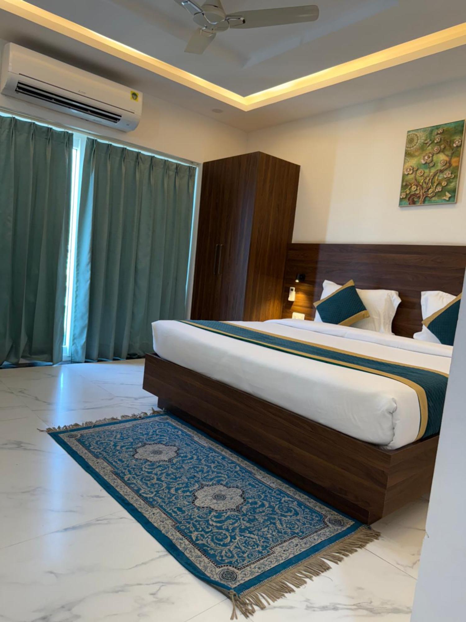 Hotel 7 Heaven Dehradun Buitenkant foto